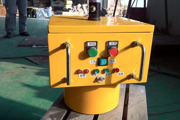 无绳电永磁起重器